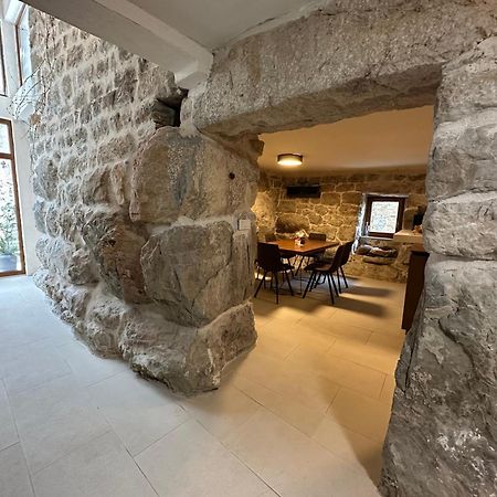 Maison Laurel - Beautiful Stone Estate With Private Pool, Near Split And Omis Gata Exterior foto